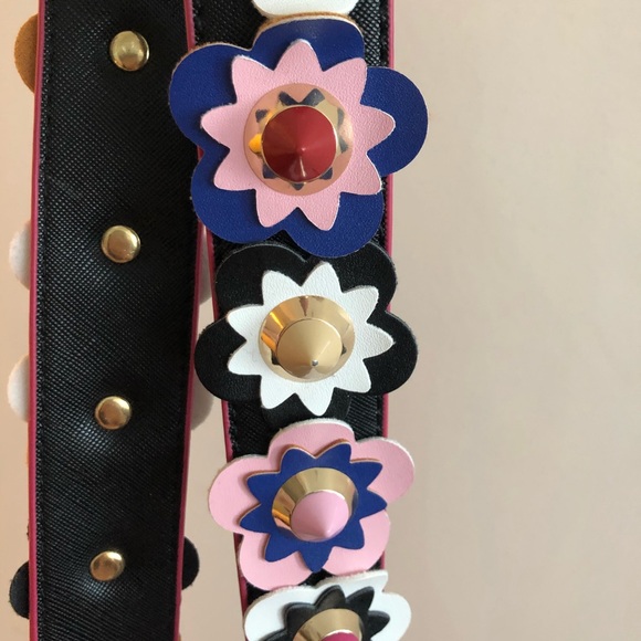 Multicolour Floral Strap in Black - Picture 5 of 6